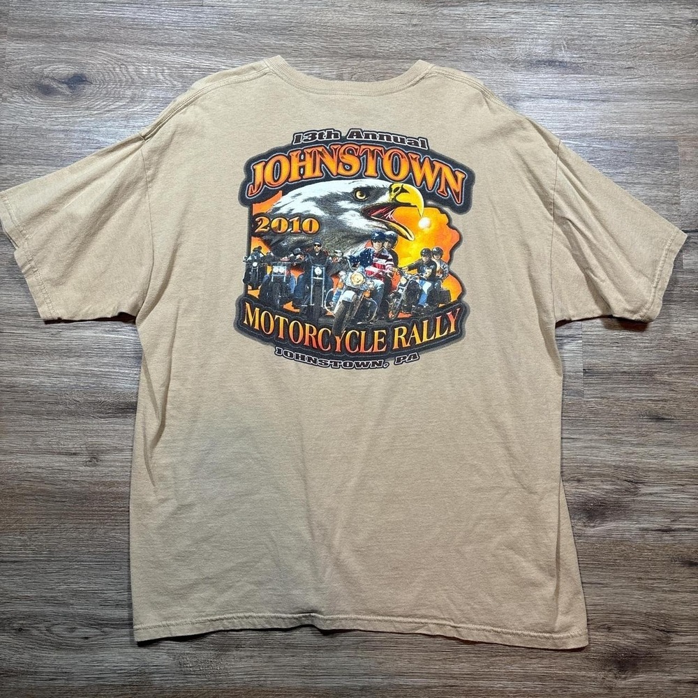 2010 Johnstown Motorcycle Rally tan t-shirt
